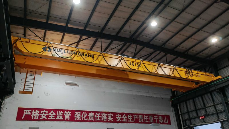 行业背景：行车安全，记录先行